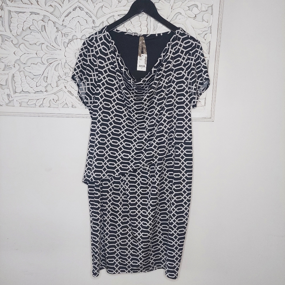 Penningtons Black White Geometric Print Short Sleeve Dress Plus Size XL NWT